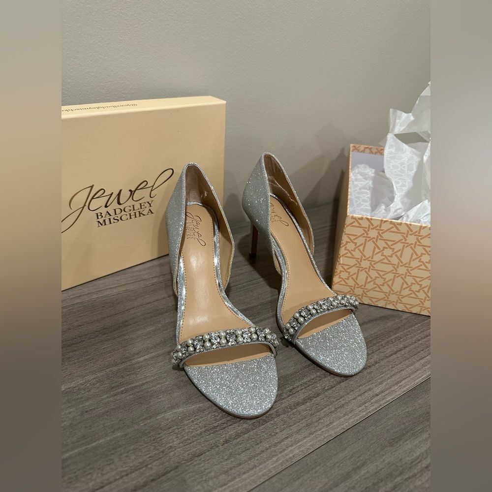 🏷️ Badgley Mischka Dayana Heel